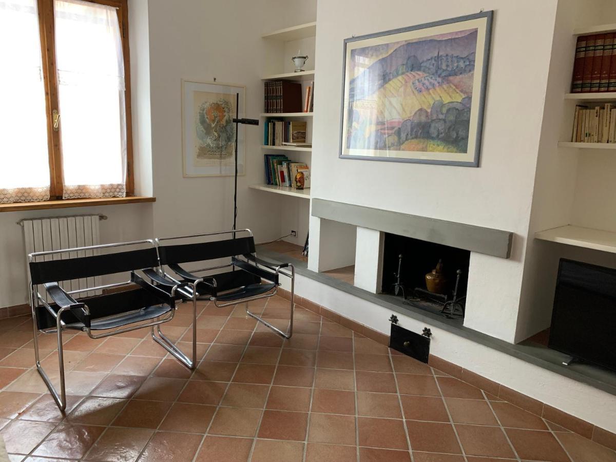 Appartamento Donella Con Parcheggio Privato Сан-Джиминьяно Экстерьер фото